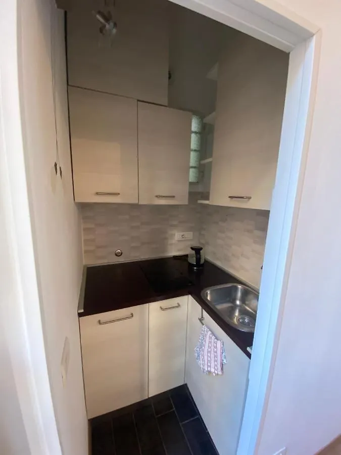 Apartment Appartamento Durante Milan Italy